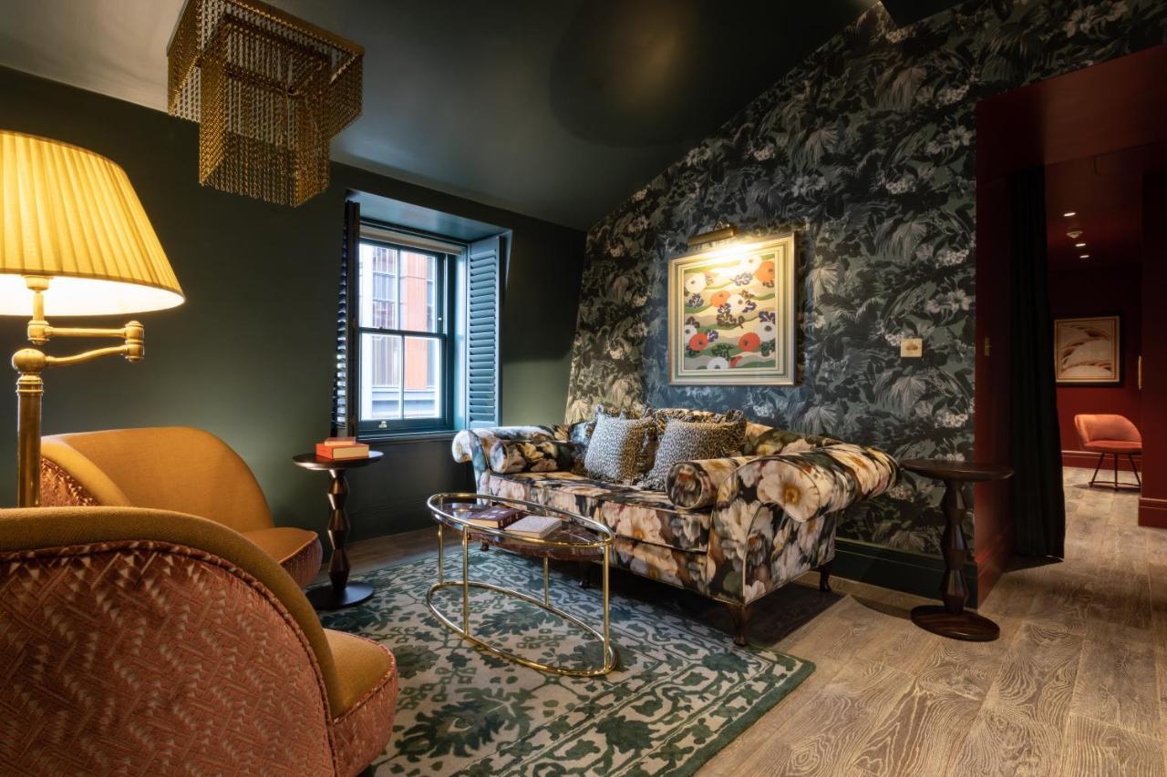 Sun Street Hotel Shoreditch London Exterior foto The Drawing Room at The Ivy, St John's Wood