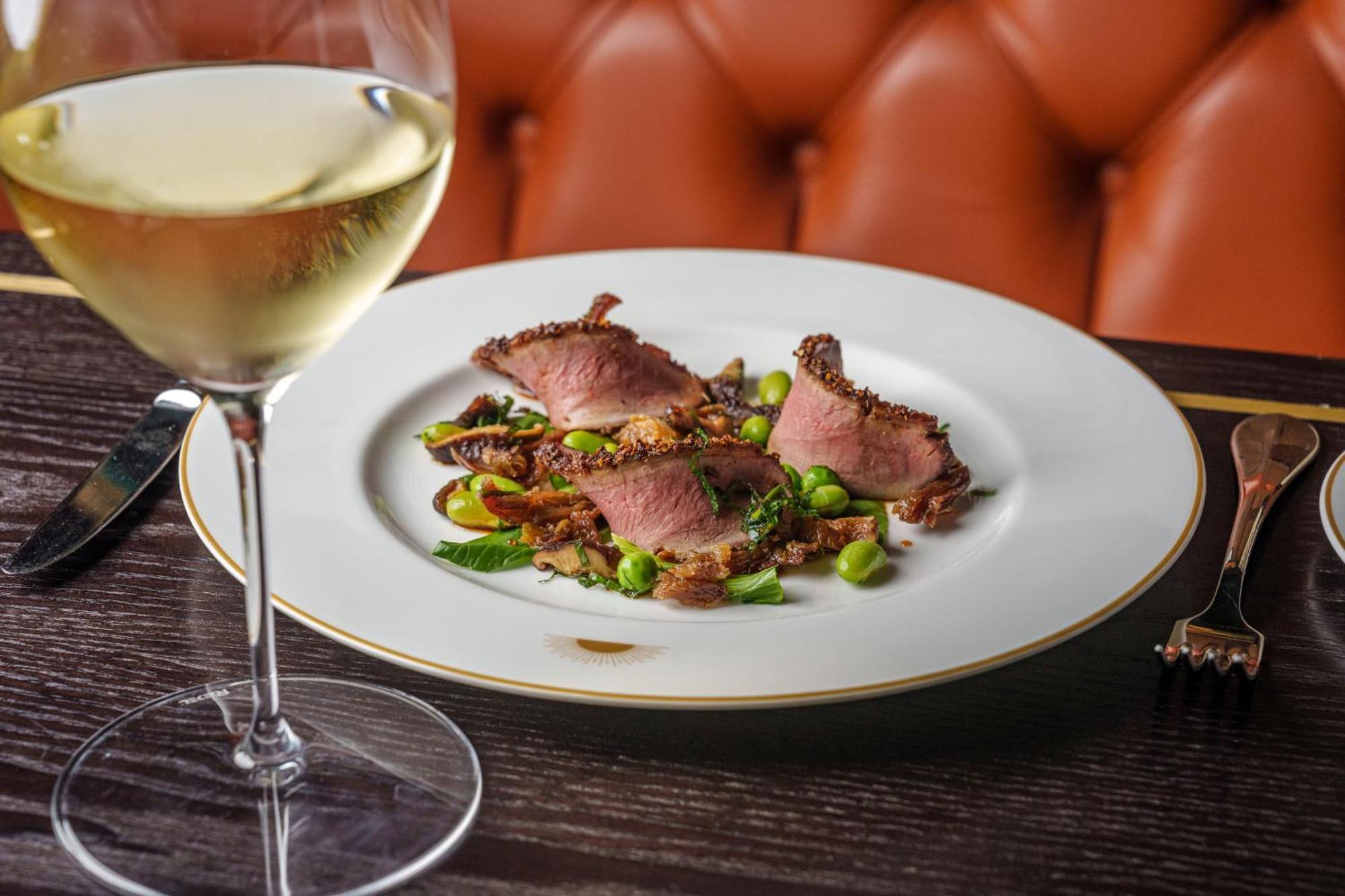 Sun Street Hotel Shoreditch London Exterior foto A plate of duck confit
